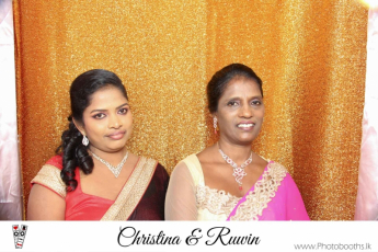 Chistina & Ruwin Wedding Photo-Booth (145)