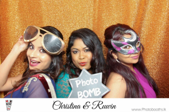 Chistina & Ruwin Wedding Photo-Booth (17)