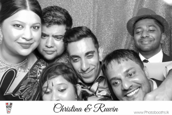 Chistina & Ruwin Wedding Photo-Booth (219)