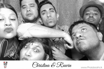 Chistina & Ruwin Wedding Photo-Booth (221)