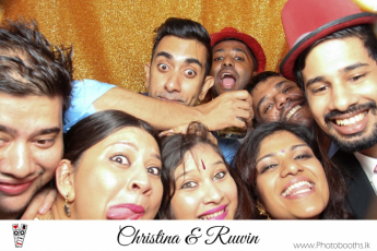 Chistina & Ruwin Wedding Photo-Booth (224)