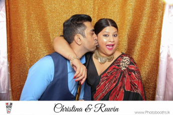 Chistina & Ruwin Wedding Photo-Booth (233)