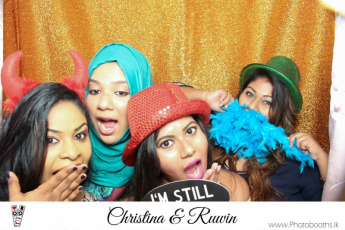 Chistina & Ruwin Wedding Photo-Booth (46)
