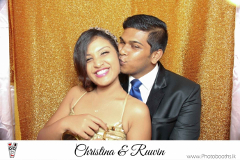 Chistina & Ruwin Wedding Photo-Booth (57)